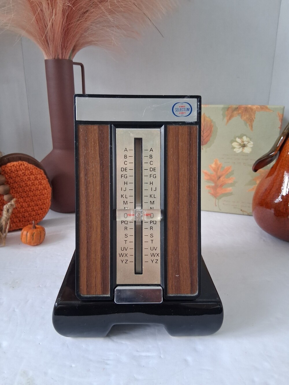Vintage Eagle TY-600 Telephone Address Book Index Woodgrain Flip Top Organizer